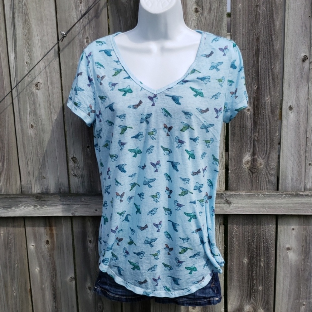 Bird Print Tee with V-neck by Mudd in Light Blue Color